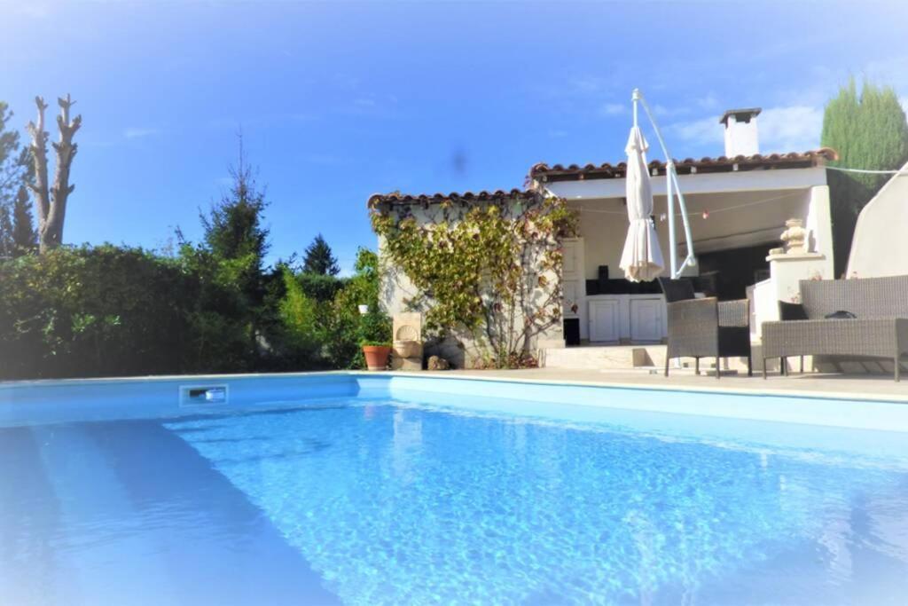Ibis - Villa Avec Piscine, Jardin Et Parking อาร์ลส์ ภายนอก รูปภาพ